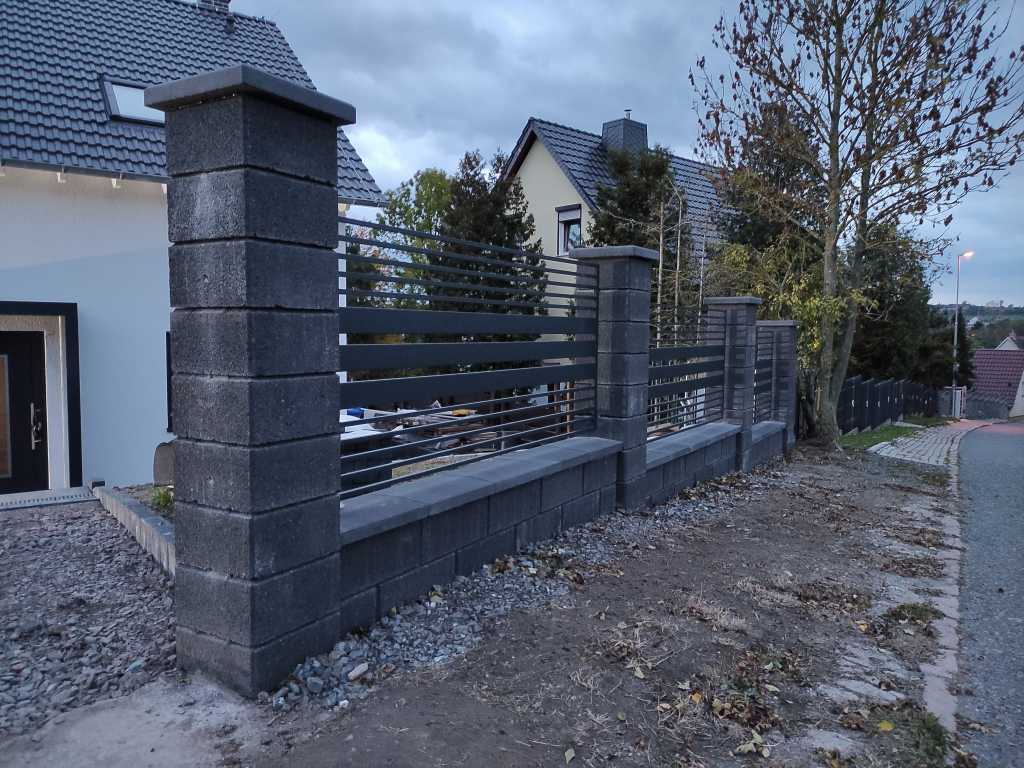 Moderne Zäune 3 Halle 1