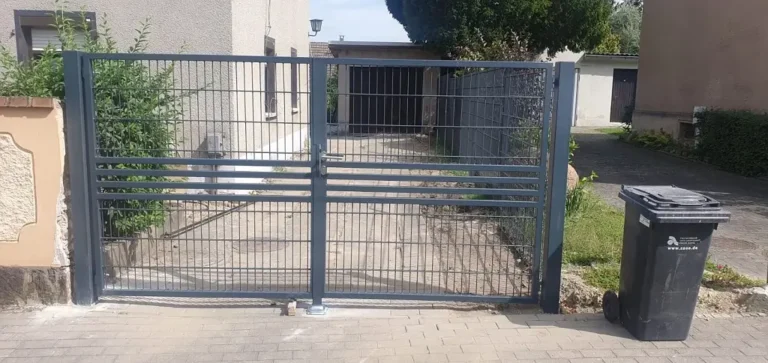 Doppelstabmattentor D4 mit Riegel