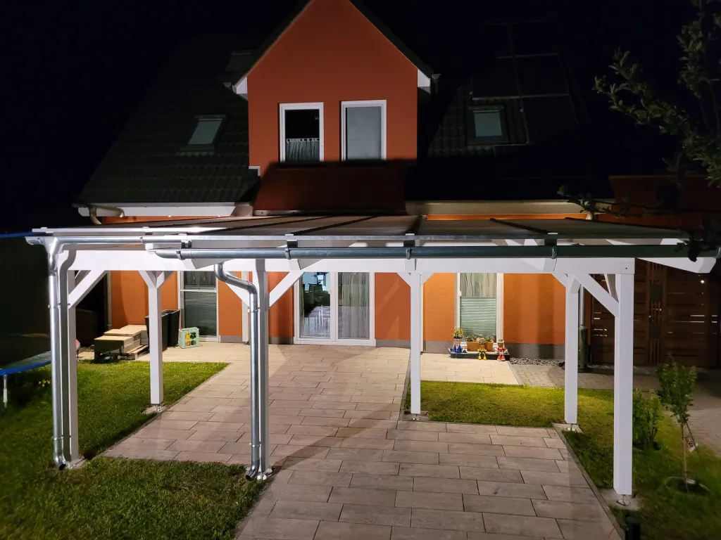 Holzdach aus Polen mit Montage